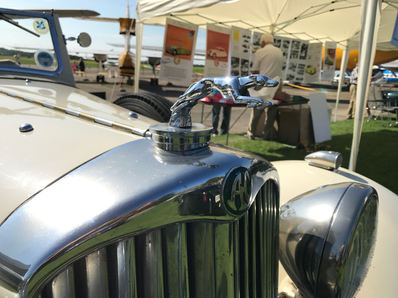 Illustration for article titled A Car Show At An Air Museum In England!